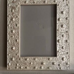 Silver crystal beaded and Pearl detailed picture frame w velvet backing NWOT